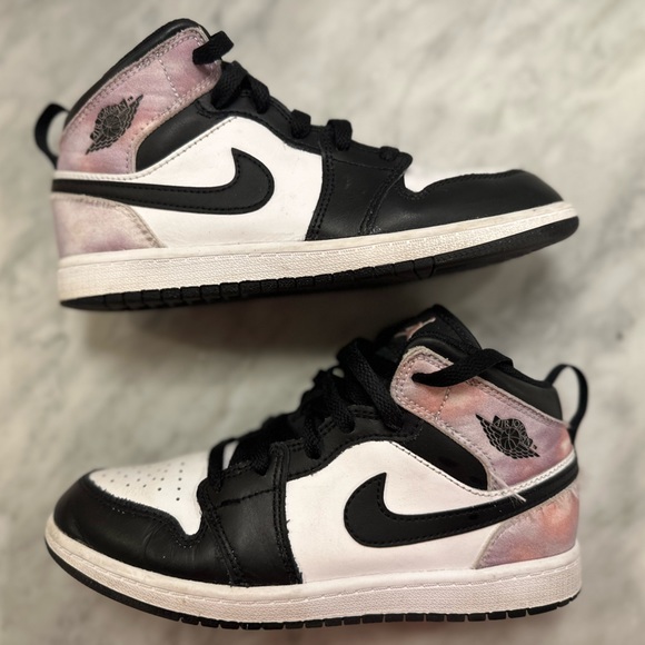 Nike Other - Youth Nike Jordan 1 Mid Zen Master size 3Y